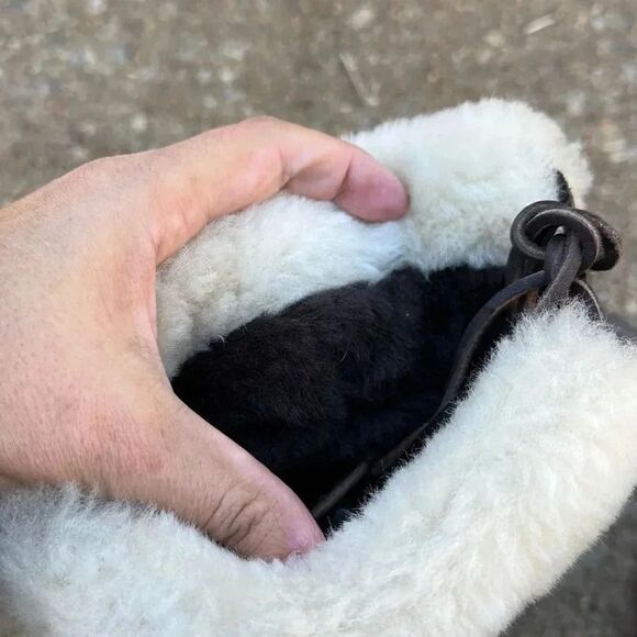 Ugg Australia Leatger Sheepskin Winter Boots - Picture 11 of 14